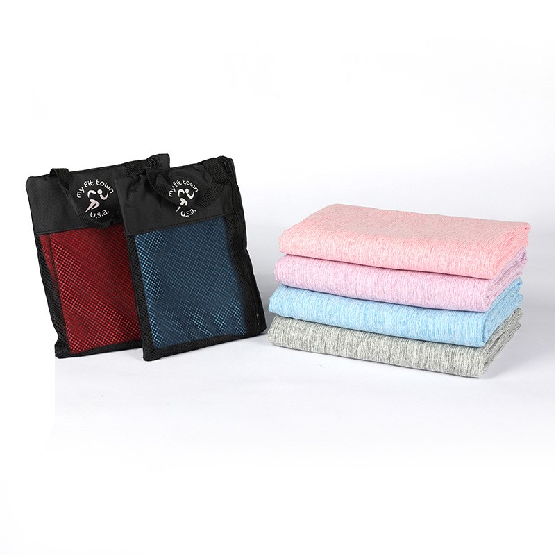 Beach Towel Microfiber Blanket w/mesh Pouch