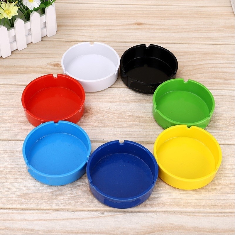 Durable Plastic Ashtray For Cigarettes And Cigars