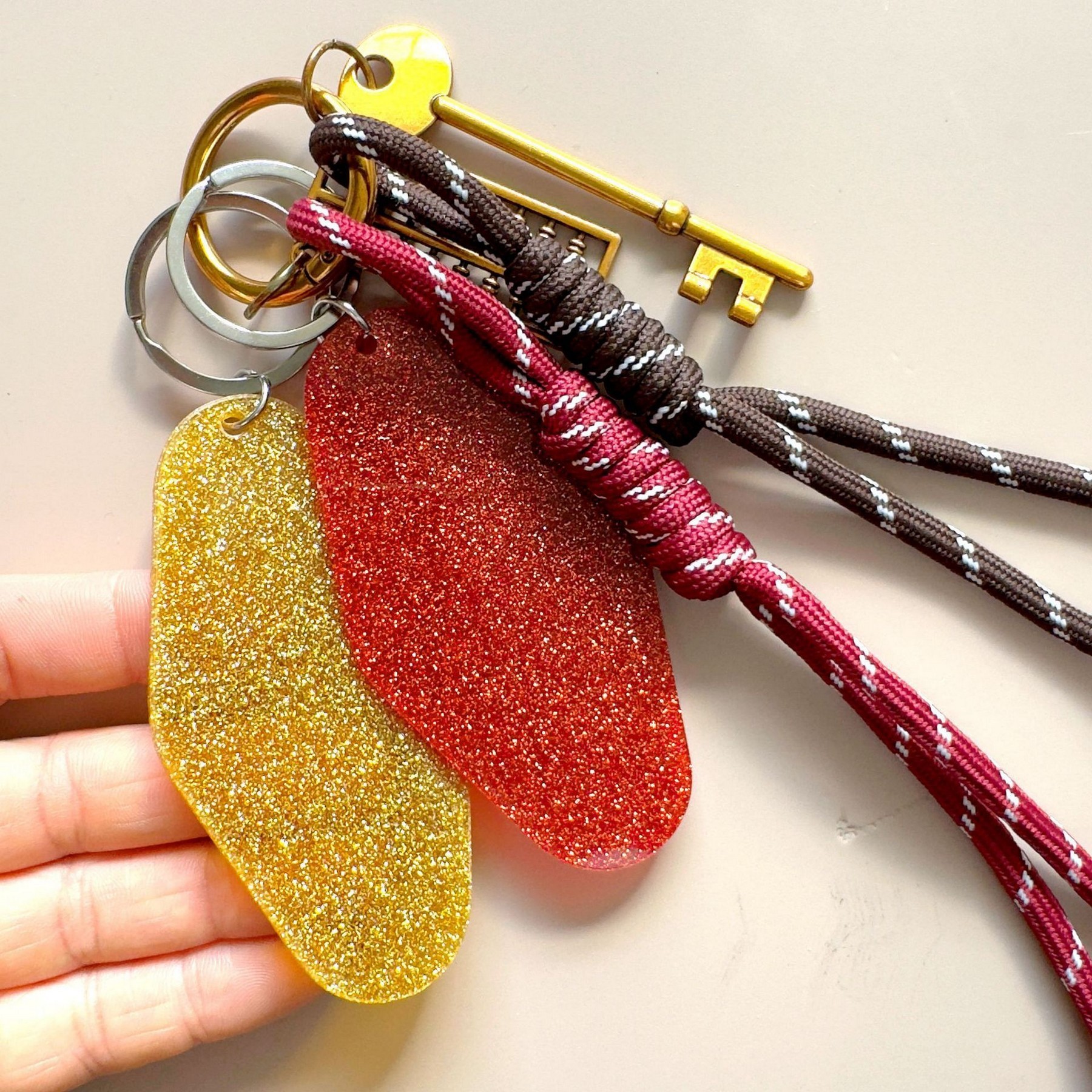 Full Color Glitter Plastic Hotel Keychain